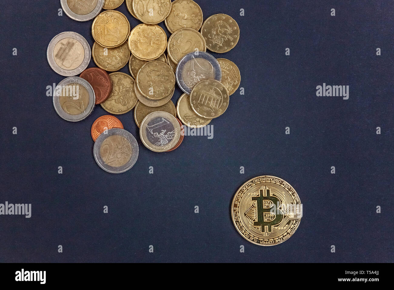 Physical Version Of Bitcoin New Virtual Money Golden Symbolic - 